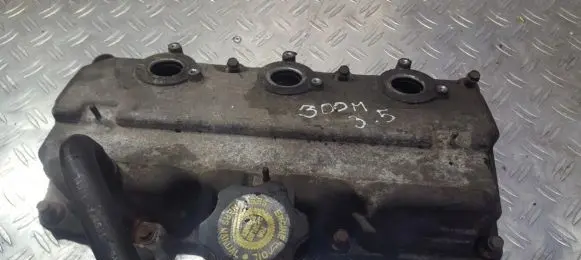 Chrysler 300M Rocker cam cover 