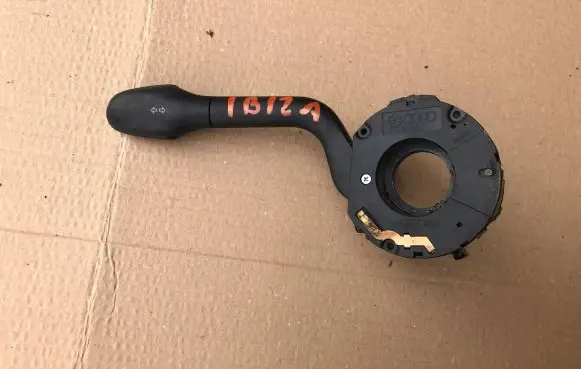 Seat Ibiza II (6k) Indicator stalk