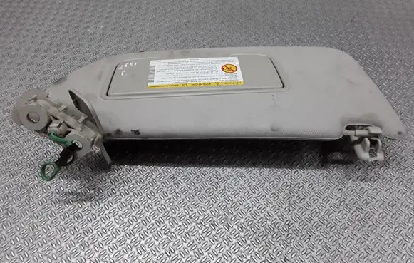 Volvo XC90 Sun visor
