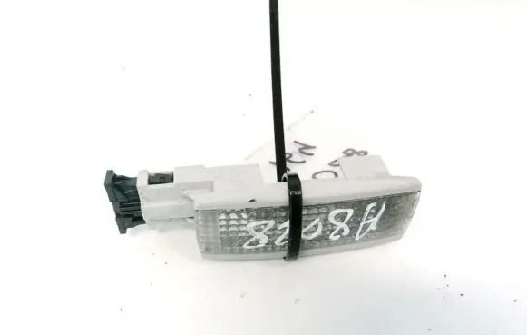Volkswagen Touran I Other interior light 3B0947113