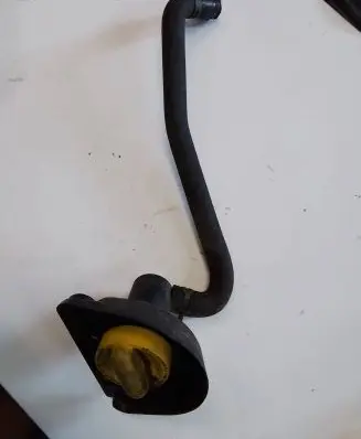 Renault Master III Oil filler cap 8200795333