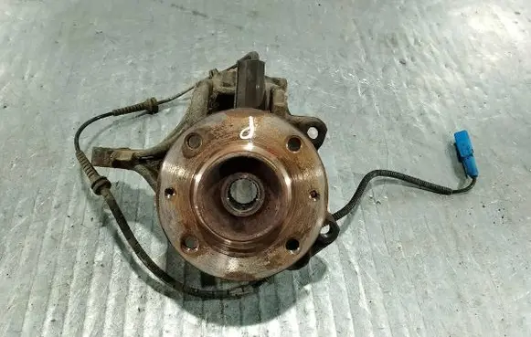 Peugeot 208 Front wheel hub spindle knuckle