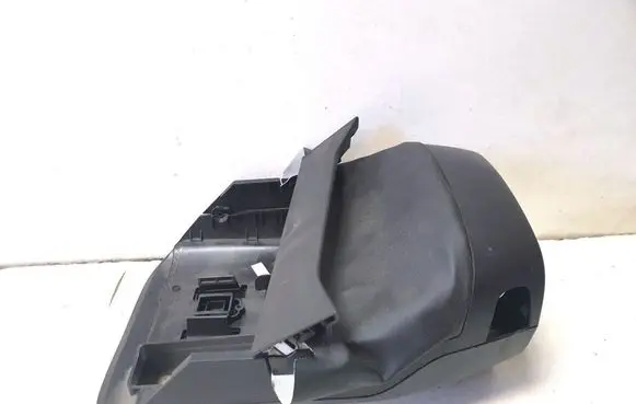 Ford Focus Steering wheel column trim JX7B3533