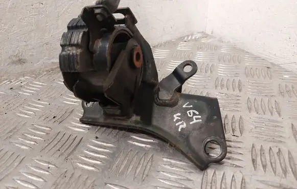 Toyota Corolla Verso AR10 Engine mount bracket 123720R010