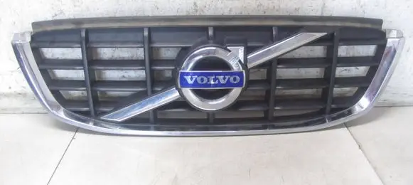 Volvo XC60 Front bumper upper radiator grill 30764558