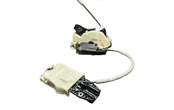 Seat Toledo IV (NH) Front door lock 5E2837016B 5E0837349A