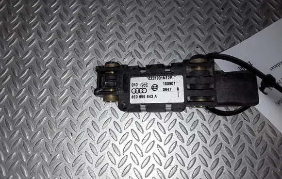 Audi A4 S4 B6 8E 8H Airbag deployment crash/impact sensor 8E0959643A