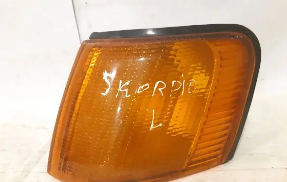 Ford Scorpio Front indicator light B2840210L B28402301
