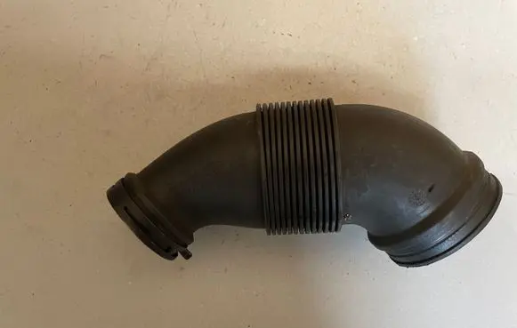Volkswagen Phaeton Intercooler hose/pipe 3D0129615S