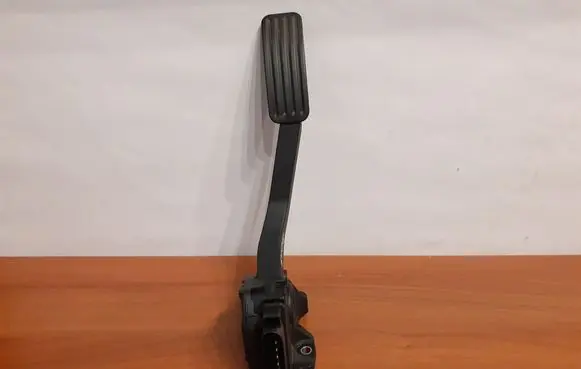 Jaguar XF X250 Accelerator throttle pedal 5106 6PV00969823