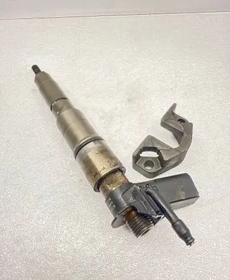 Fuel injector
