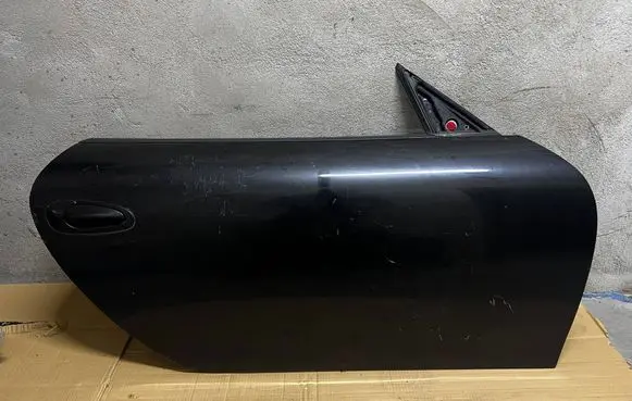 Porsche 911 996 Front door L741