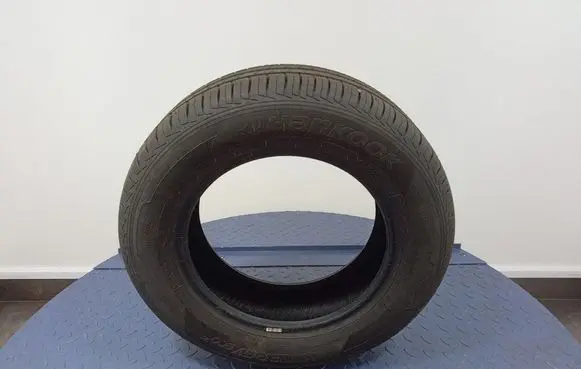 KIA Ceed R17 summer tire 8808563427737