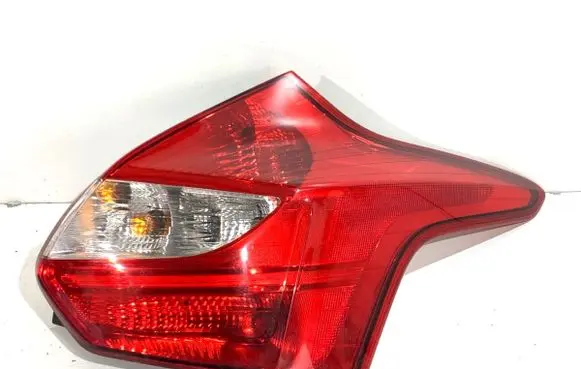 Ford Focus Rear/tail lights BM5113404A