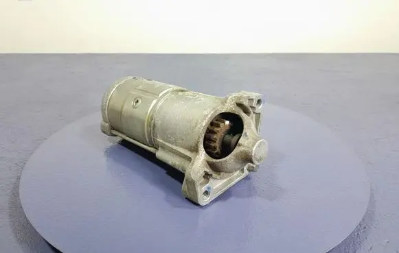 Volvo V60 Starter motor 30644780
