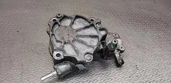 Ford Mondeo MK IV Vacuum pump D171B1B