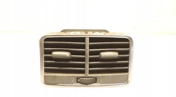 Rear air vent grill