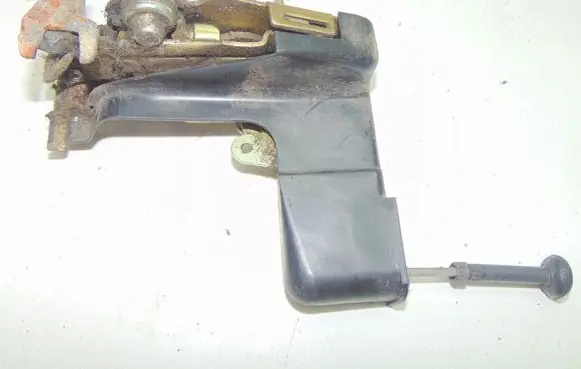 Volkswagen II LT Front door lock 211837015H