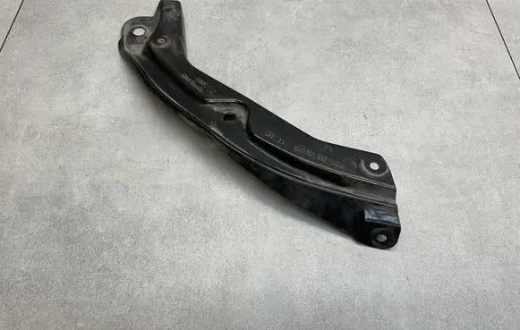 Skoda Fabia Mk3 (NJ) Radiator support slam panel bracket 6V0805932
