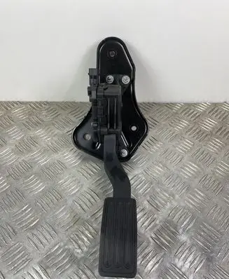 Infiniti QX80 Accelerator throttle pedal 180021LA1A