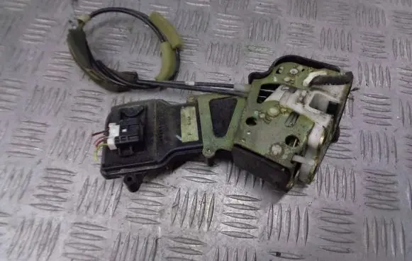 Mazda 6 Rear door lock