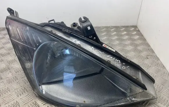 Ford Focus Headlight/headlamp XS4X13005