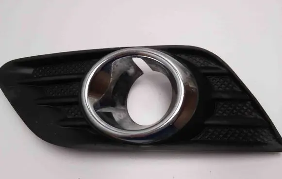 Opel Mokka Front bumper lower grill 25980485