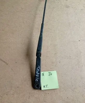 Renault Trafic II (X83) Front wiper blade arm 56768454