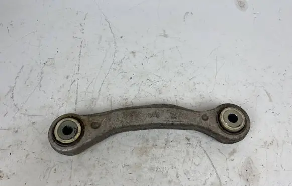 Maserati Levante Rear upper control arm/wishbone 06700372430