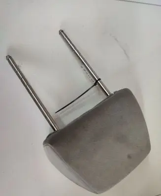 Volkswagen Golf IV Front seat headrest 