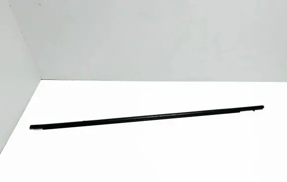 Toyota Sienna XL40 IV Front door glass trim molding 6821008030 17685