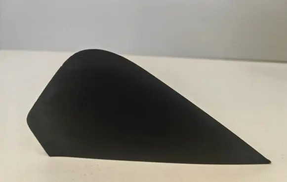 Fender trim (molding)