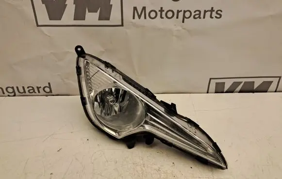 Hyundai i40 Front fog light 922023Z010