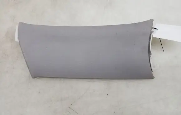 (D)pillar trim (top)