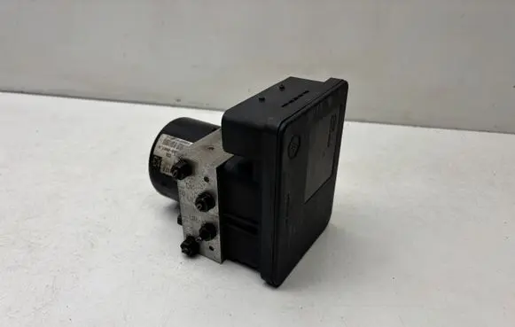 Audi A3 S3 8L ABS Pump 1C0907379C 1J0614117E