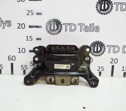 Skoda Octavia Mk3 (5E) Engine mount bracket 5Q0199555AB