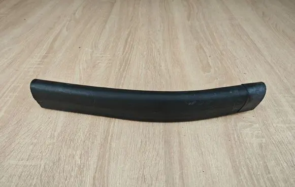 BMW X5 G05 Engine compartment rubber 7425428