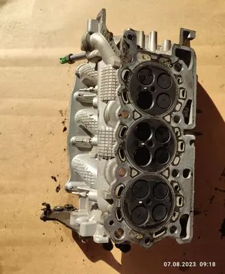 Land Rover Range Rover L322 Engine head PM9X2Q 6C064DA