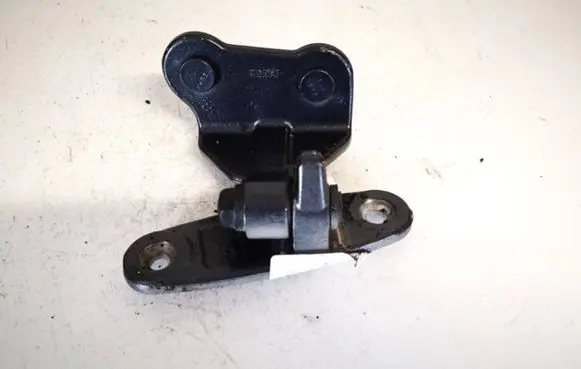 Mercedes-Benz C AMG W204 Rear door lower hinge
