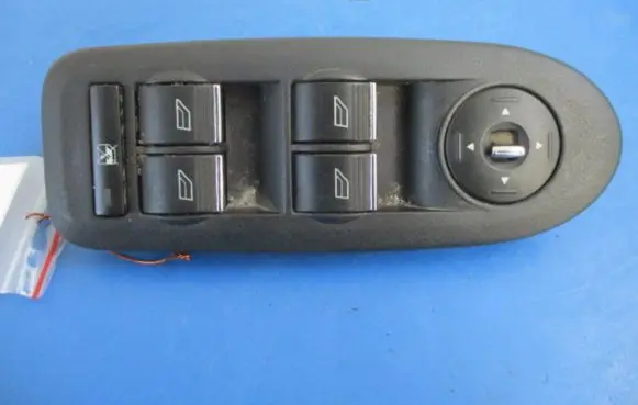 Ford C-MAX I Other devices 8M5T14A132AC