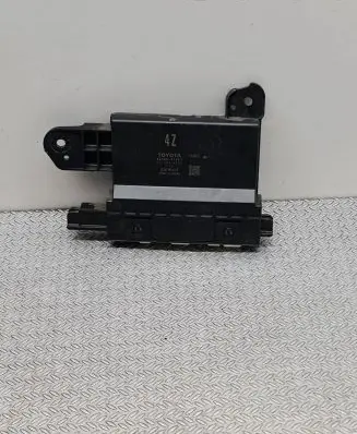Toyota Prius (XW50) Air conditioner control unit module 8865047361