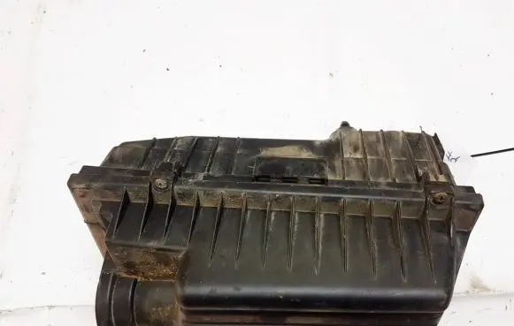 Peugeot 406 Air filter box 9629899480 9638261880