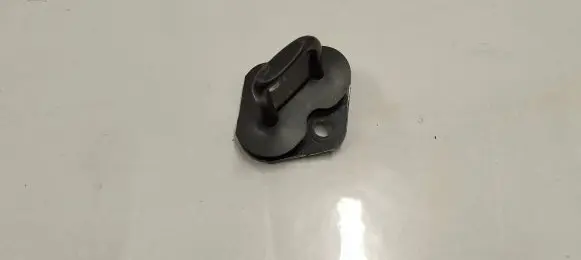 Volvo XC60 Front door lock loop/hook striker 30734418