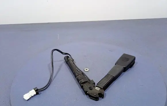 BMW 3 F30 F35 F31 Front seatbelt 34110143E