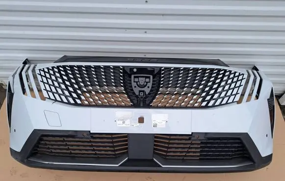 Peugeot 5008 III Front bumper 9846491180