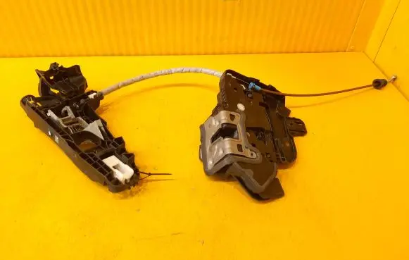 Mercedes-Benz A W177 Front door lock A1770032899 A0997203002