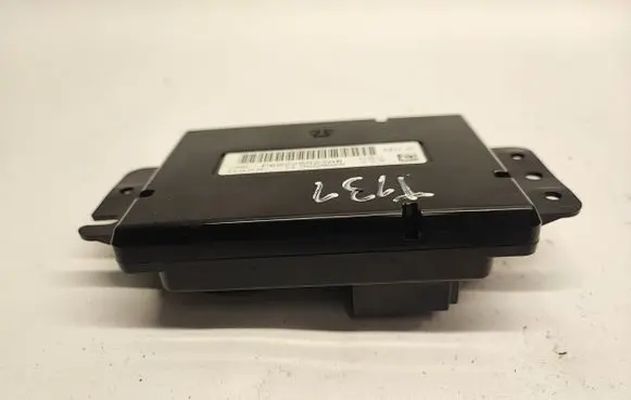 Dodge Durango III Air conditioner control unit module 68225523AB P68225523AB