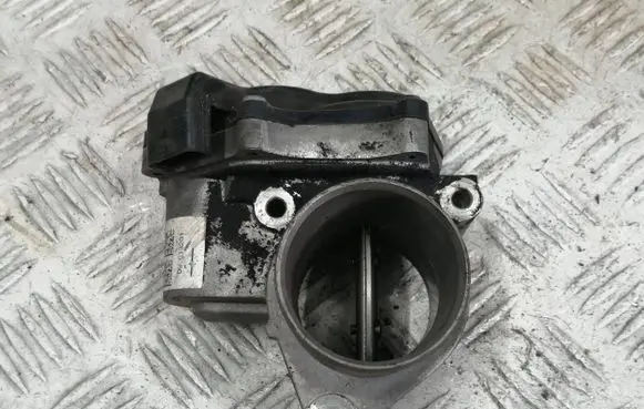 Renault Megane III Throttle valve 8200754913 H8200744823 091013201