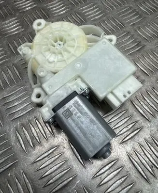 BMW X7 G07 Rear door window regulator motor 9450072 8450072 54000104