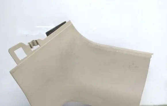 (D)pillar trim (top)